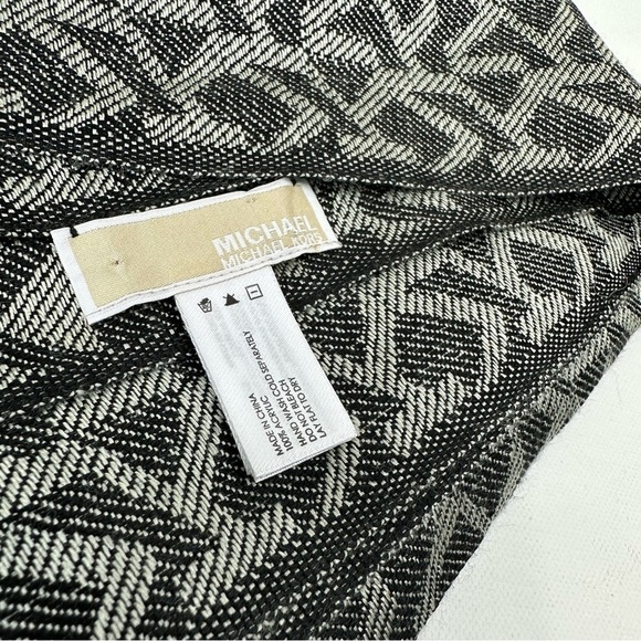 Michael Kors Black and White MK Printed Logo Scarf Wrap Shawl - Picture 5 of 13